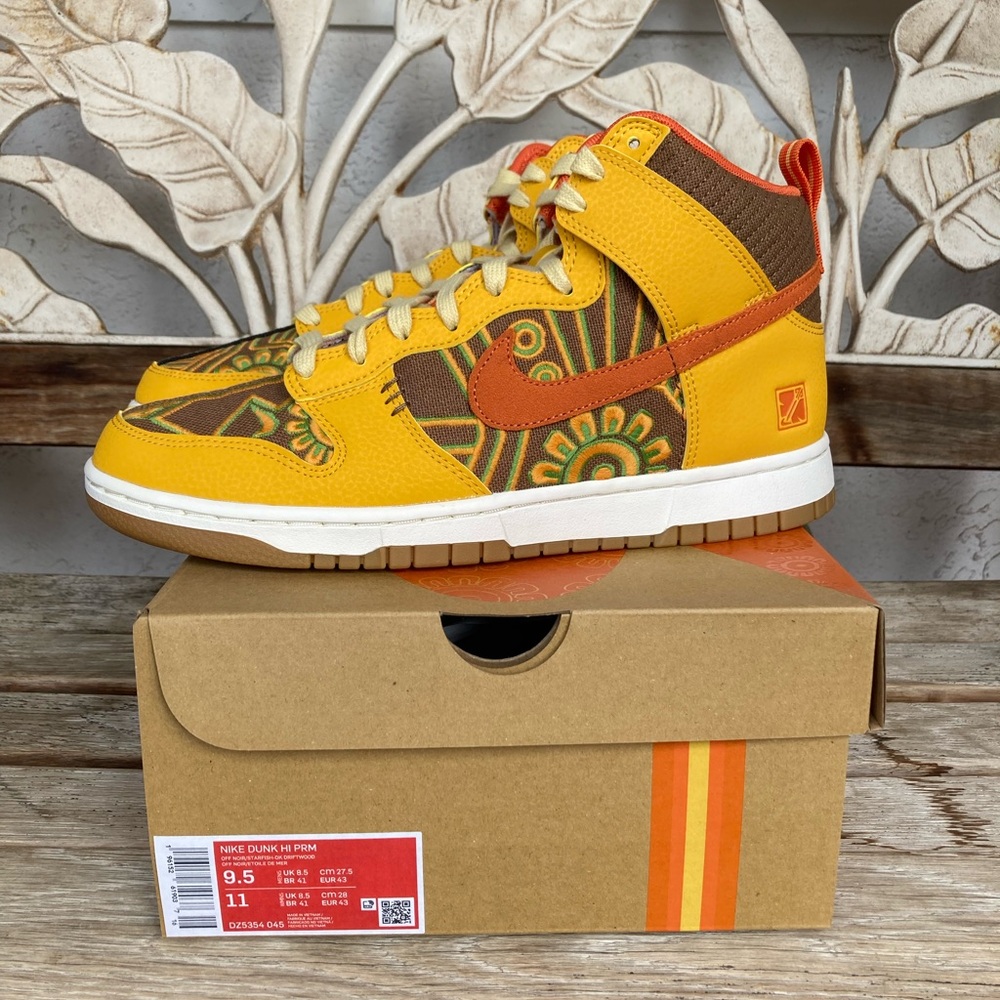 Nike Dunk Familia New NWB 9.5 9 1/2 Yellow Orange Art Navajo Indian Mexico Blue